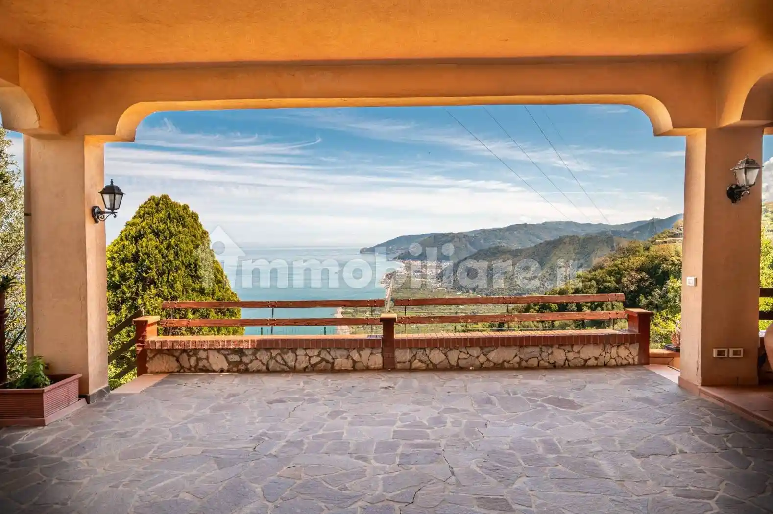 Villa in vendita a Capo d'Orlando