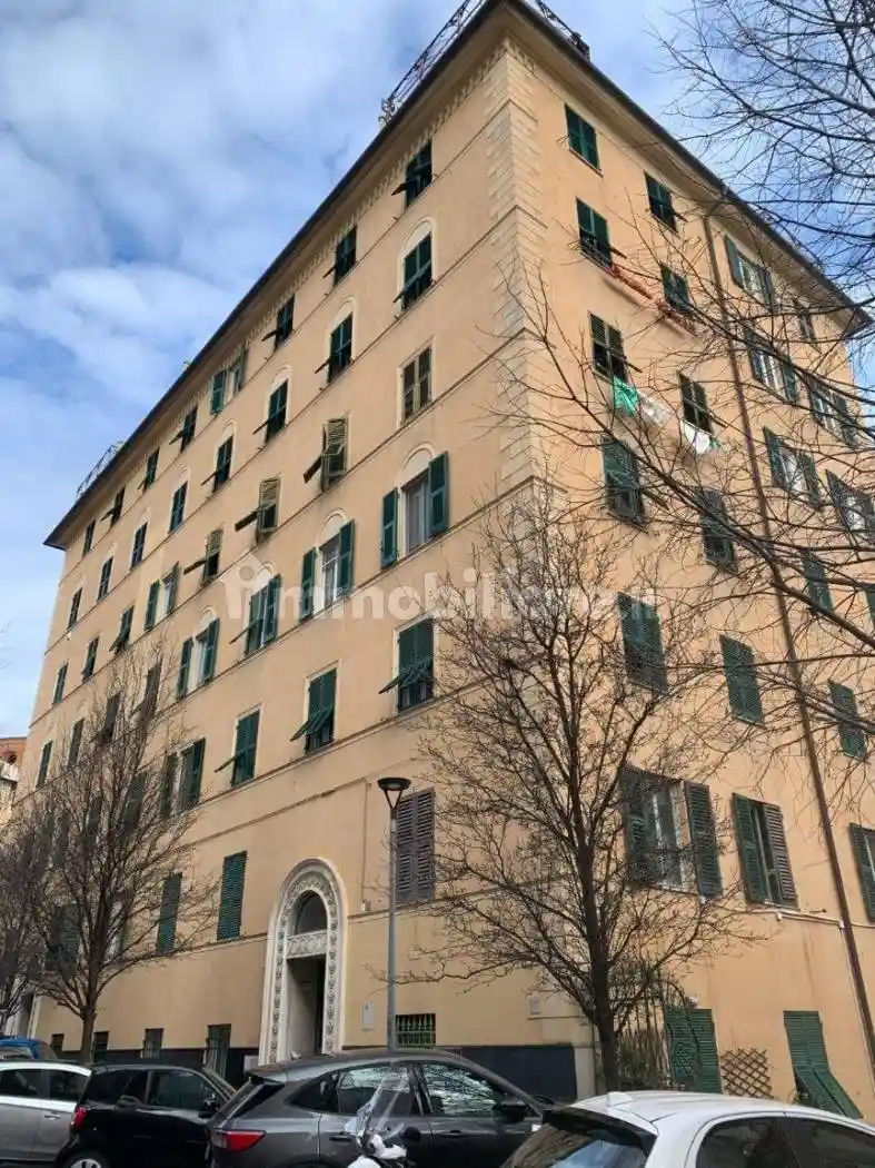 Appartamento in vendita a Genova