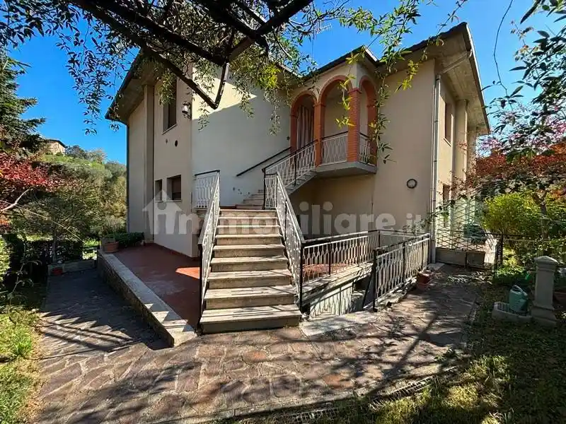 Villa in vendita a Chiusi