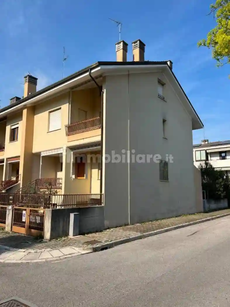 Villetta a schiera - foto 2