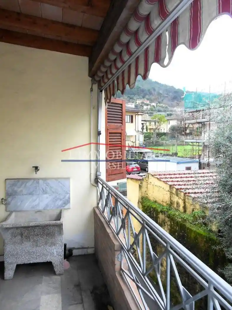 Casa indipendente in vendita a Massa