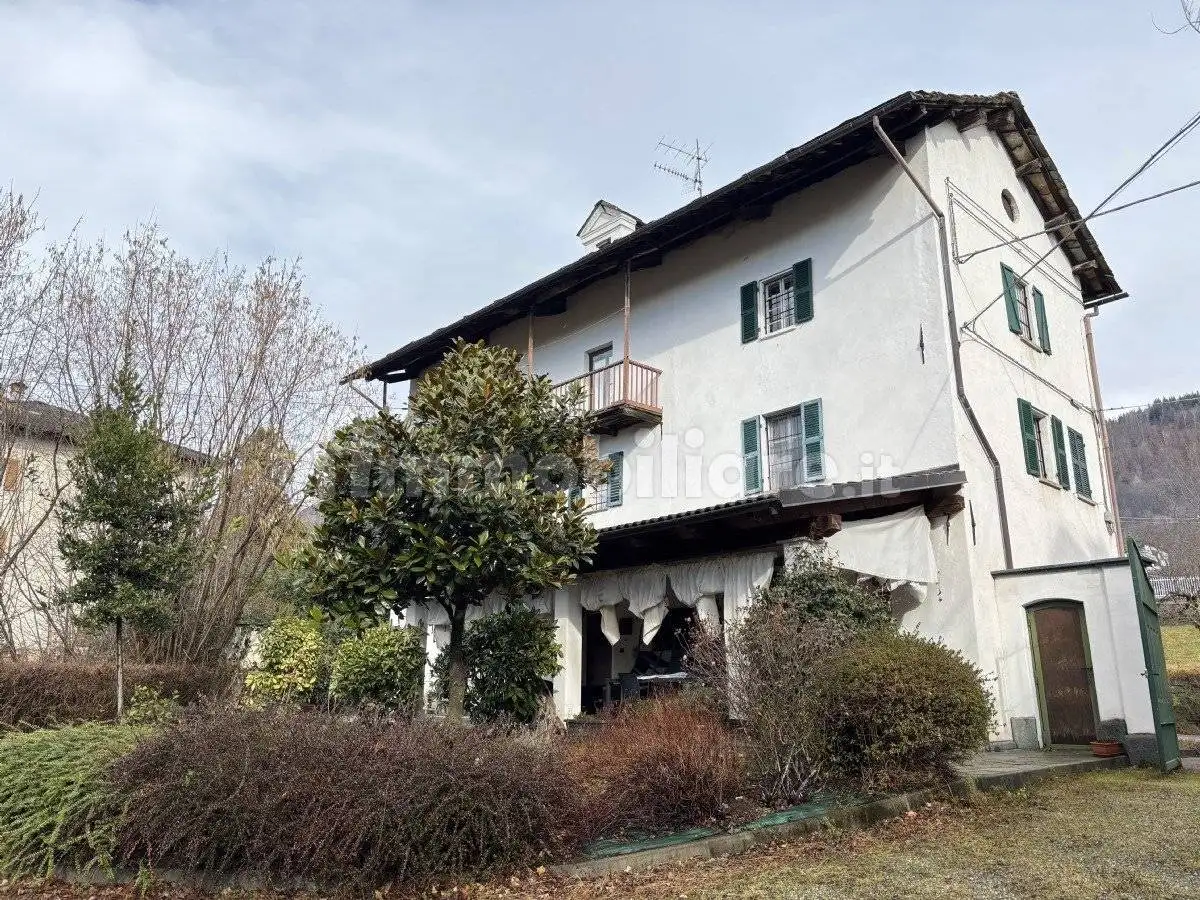 Villa in vendita a Valchiusa