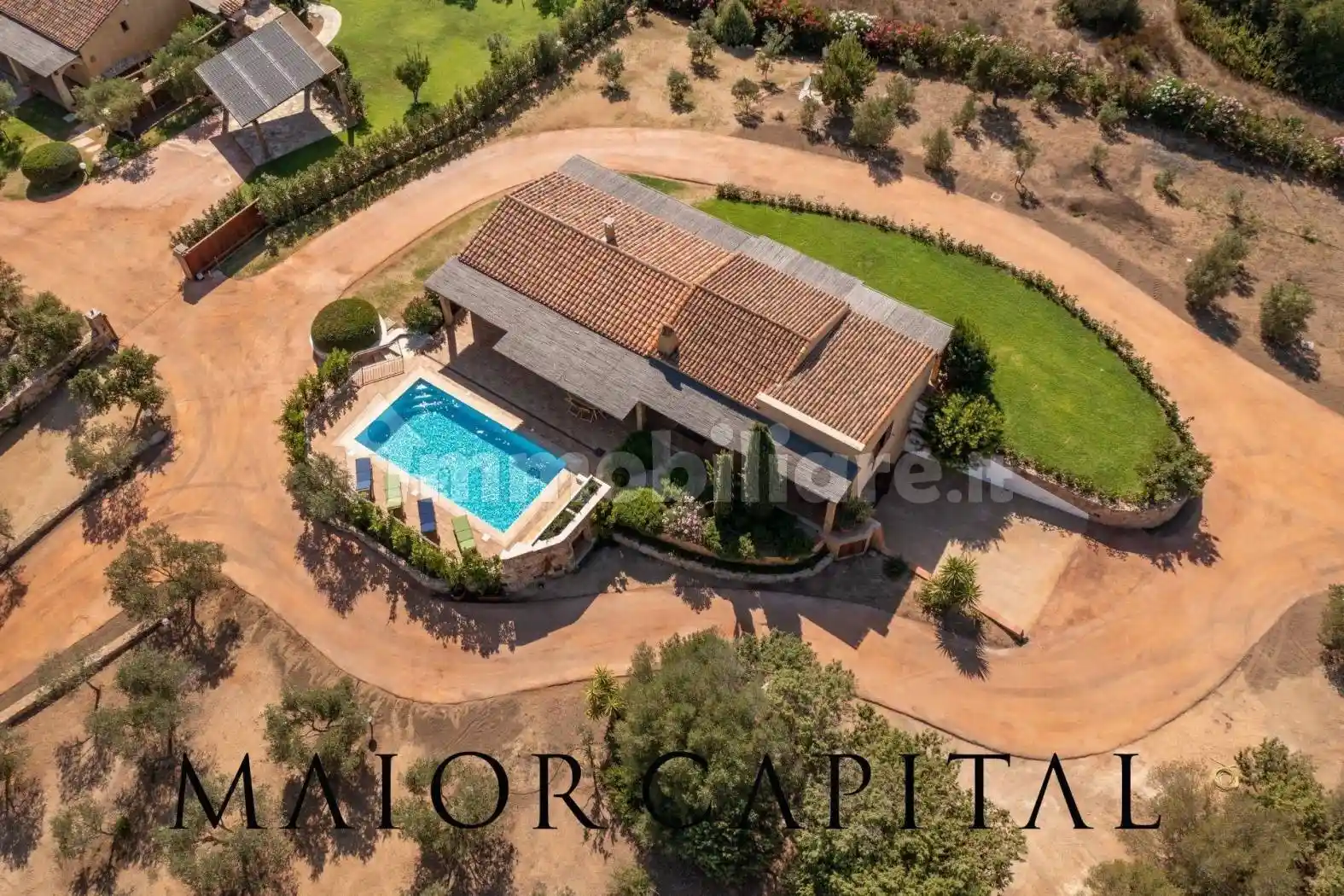 Villa unifamiliare via La Sarra di Lu Cani, San Giovanni, Sole Ruiu, Olbia - foto 3