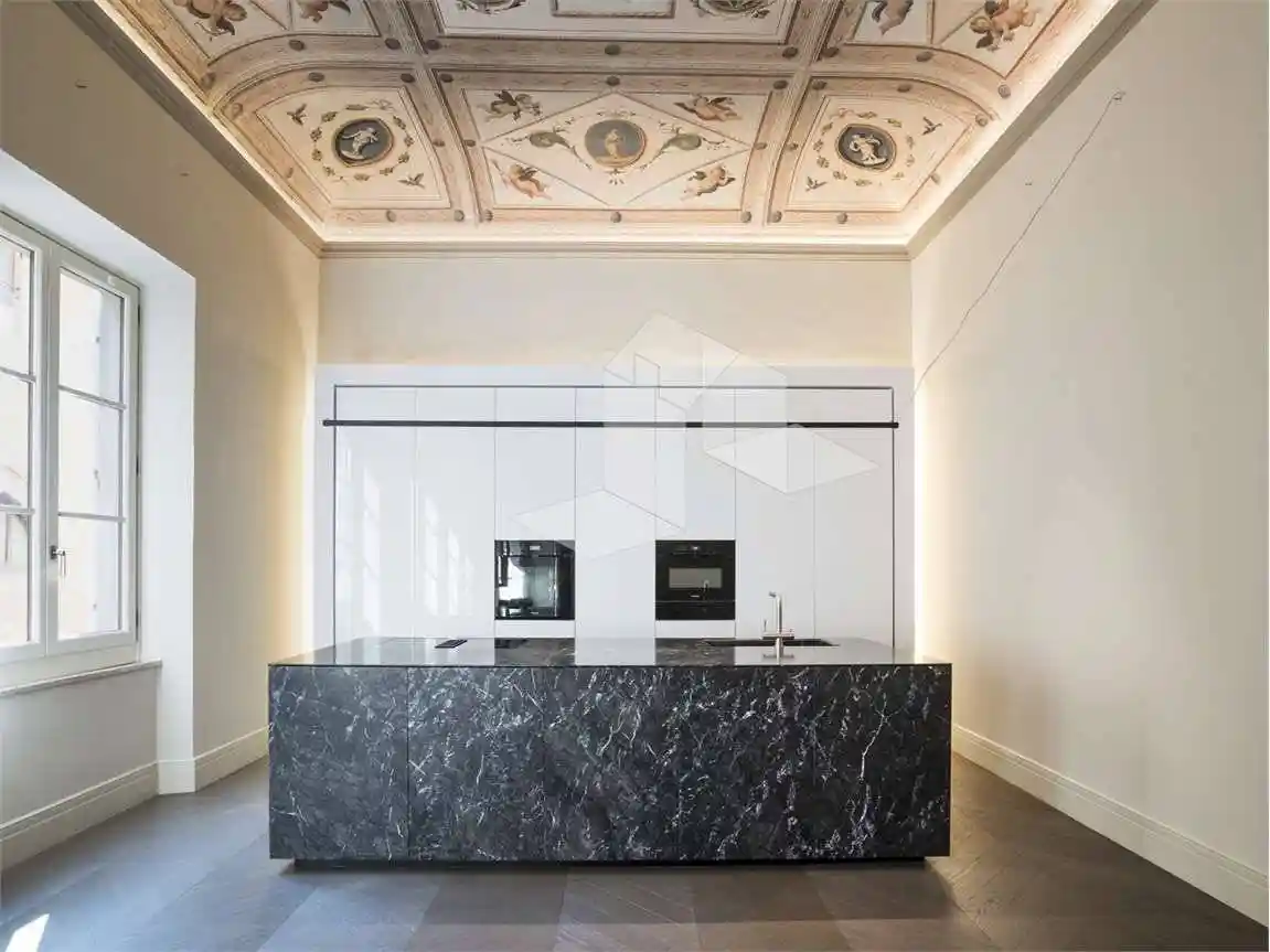 Palazzo - Edificio in vendita a Reggio Emilia