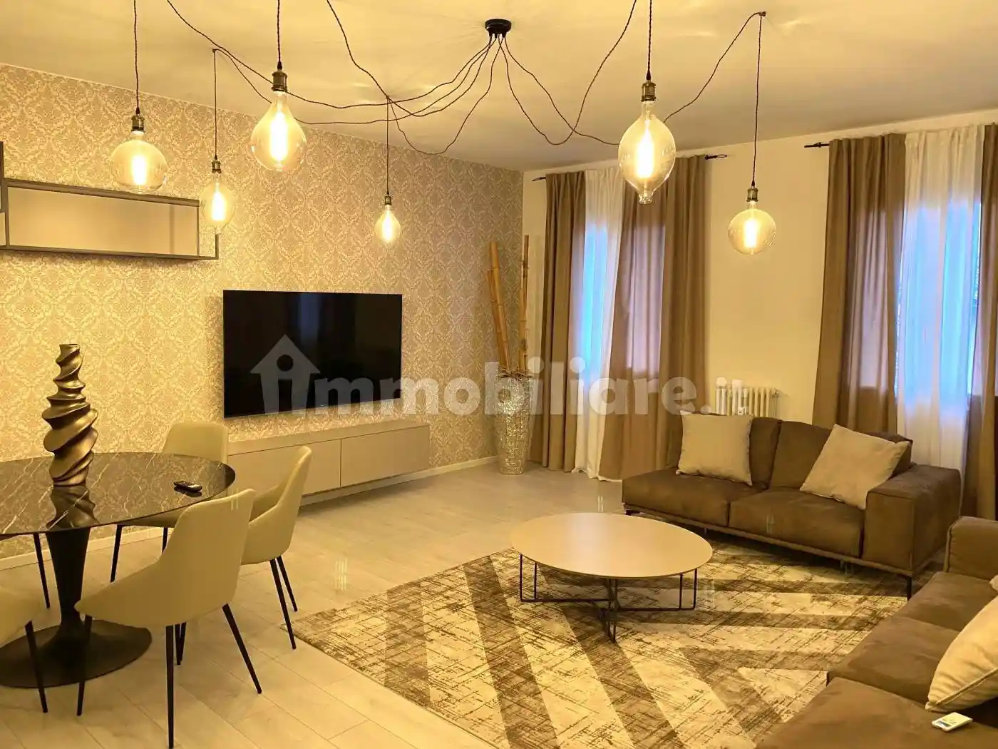 Appartamento in vendita a Desenzano del Garda