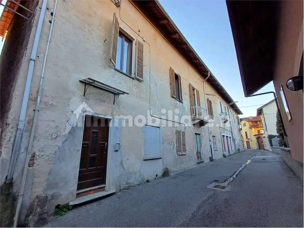 Rustico - Casale in vendita a Nole