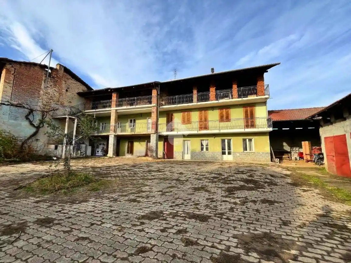 Casa indipendente in vendita a Castellamonte