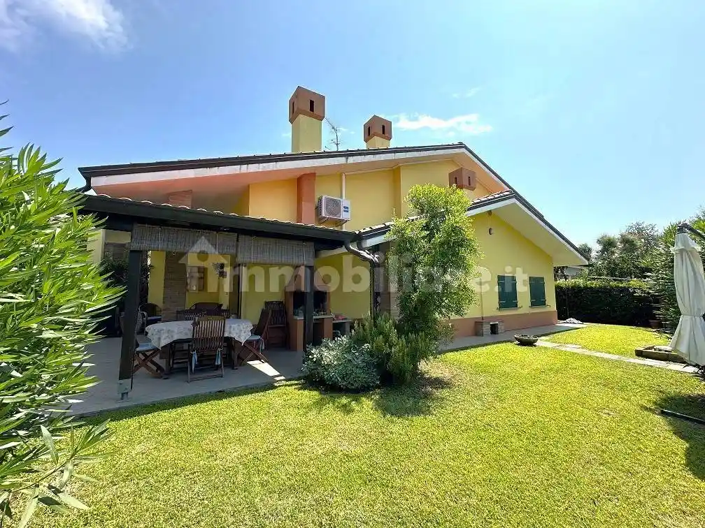 Villa in vendita a Rosolina
