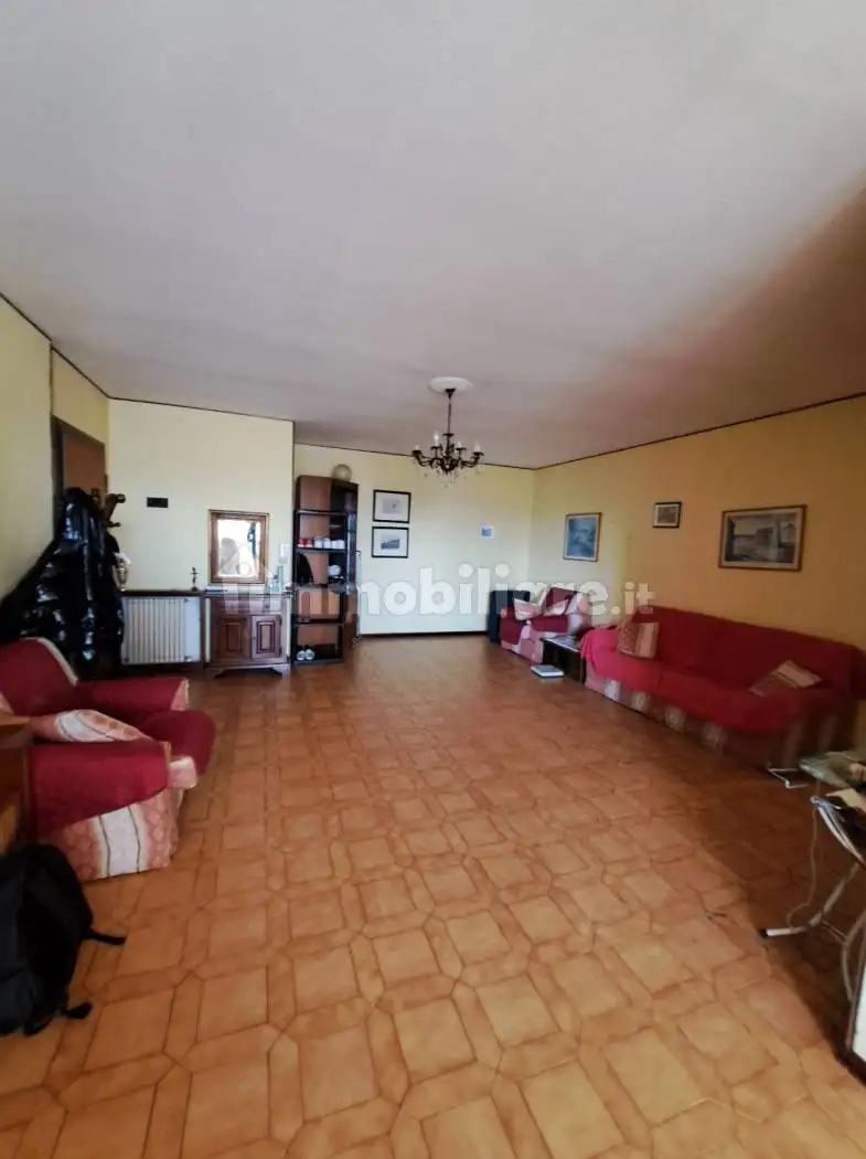 Appartamento in vendita a Modena