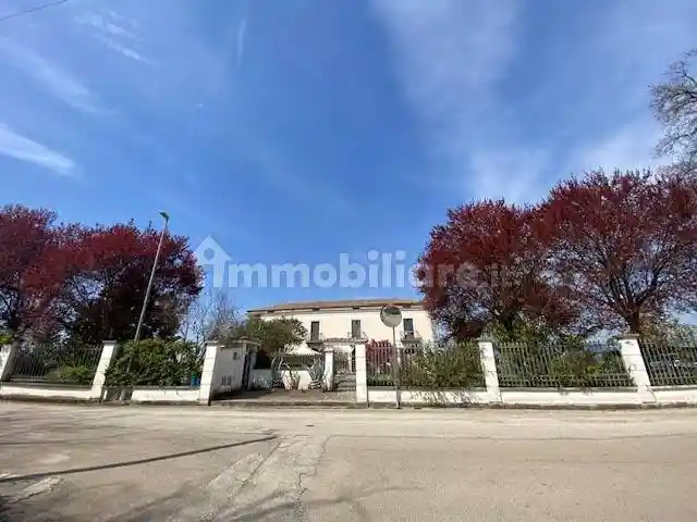 Rustico - Casale in vendita a Cassino