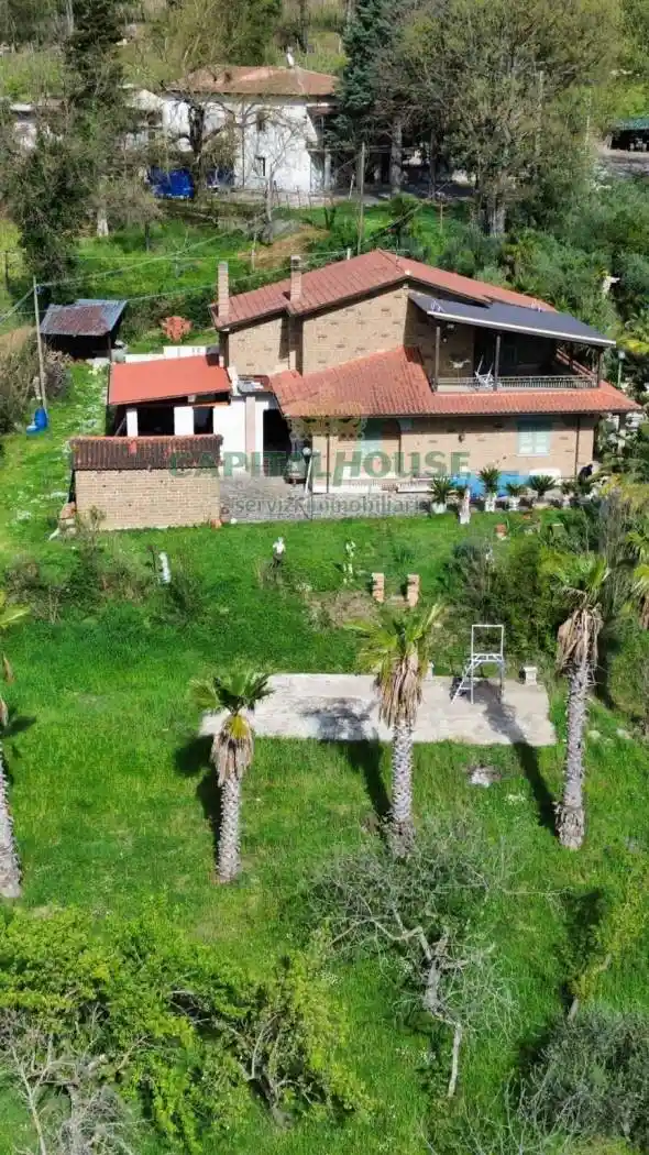 Villa unifamiliare Strada Statale dei Due Principati Tratto 2, Altavilla Irpina - foto 4