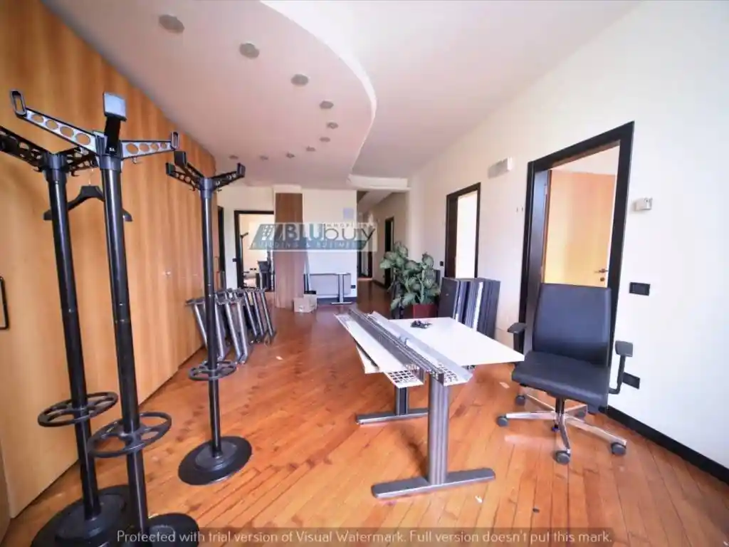 Palazzo - Edificio in Affitto - foto 5