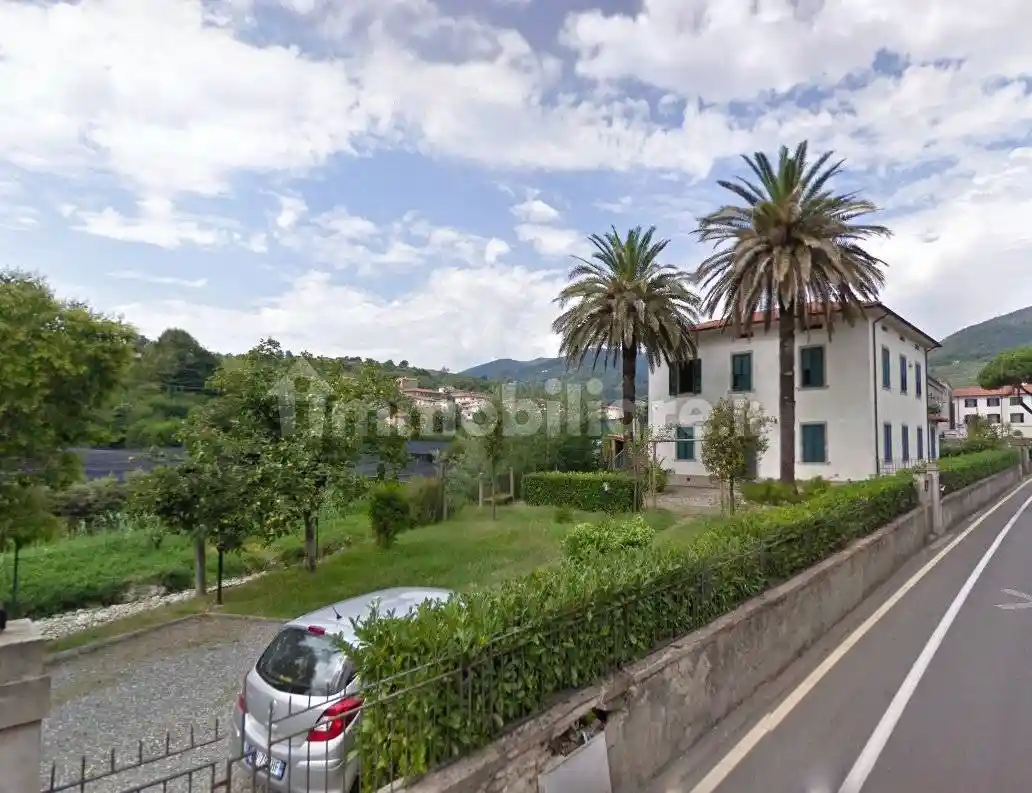 Villa in vendita a Pescia