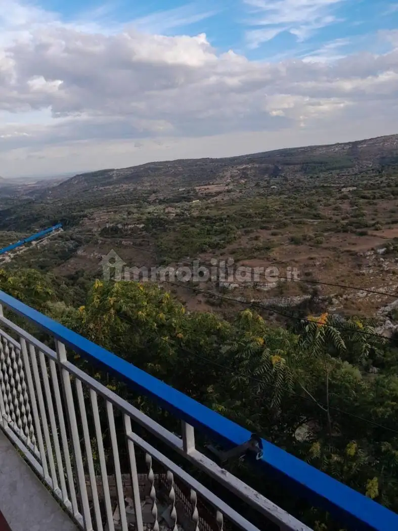 Palazzo - Edificio in vendita a Sortino