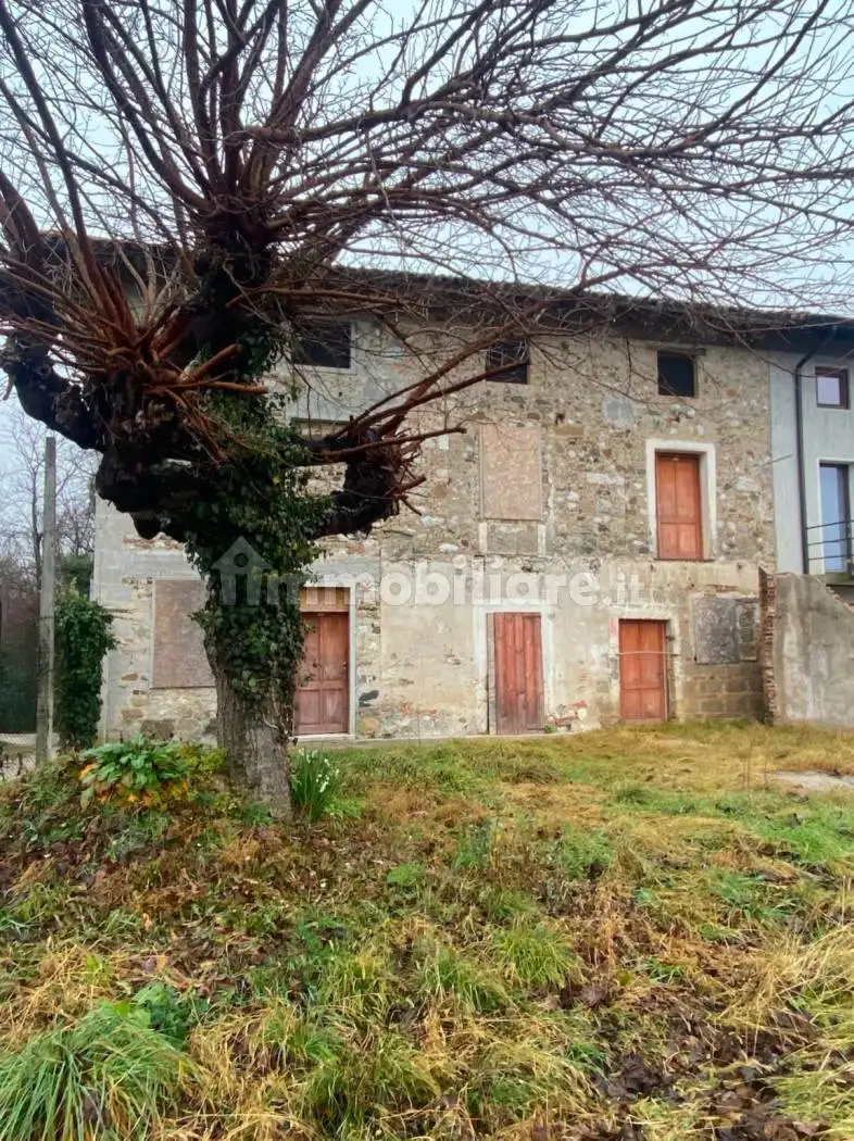 Rustico - Casale in vendita a Moruzzo