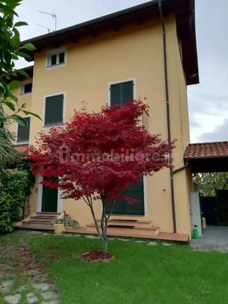 Villa in vendita a Roasio