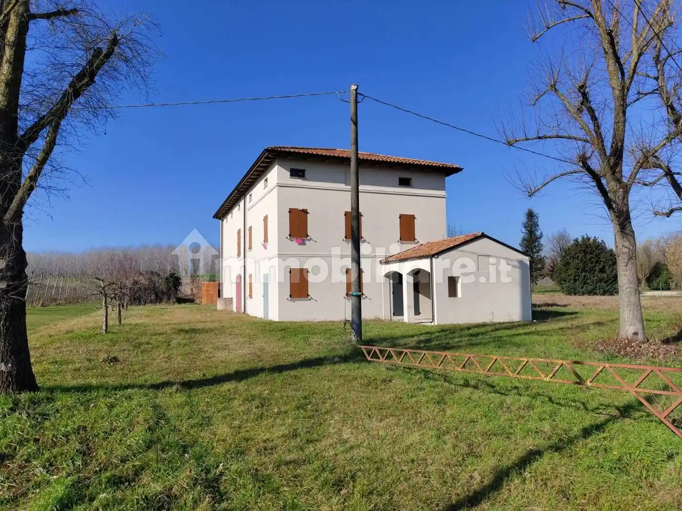 Rustico - Casale in vendita a Cavezzo