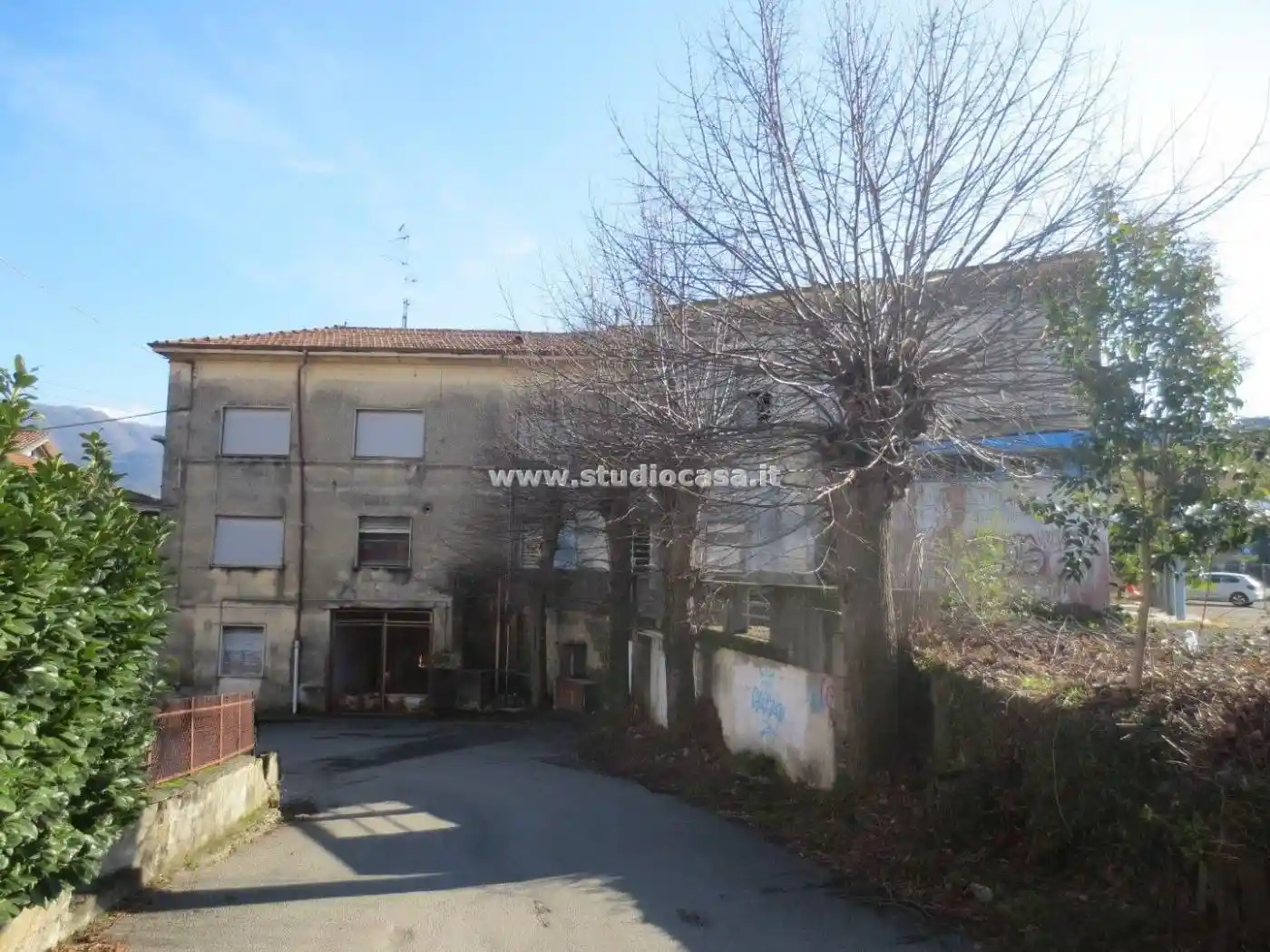 Palazzo - Edificio in vendita a Olginate