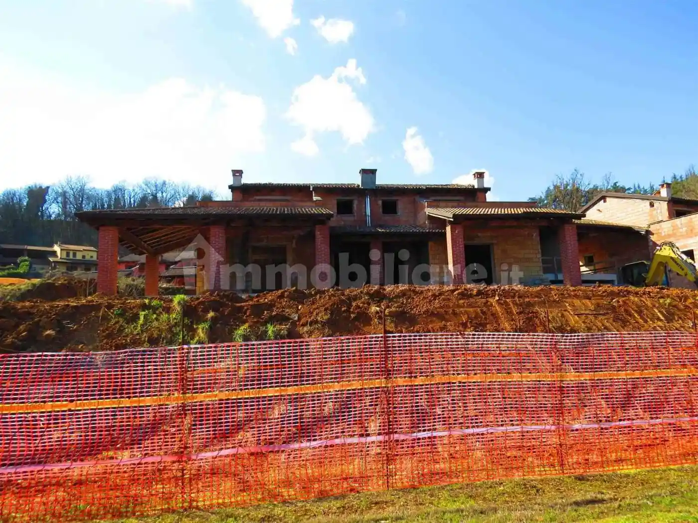 Villa in vendita a Gazzola