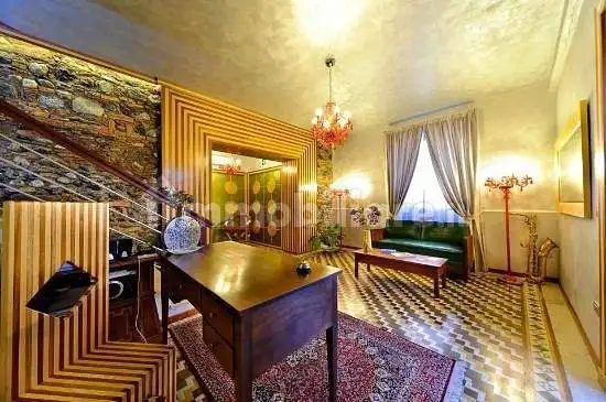 Palazzo - Edificio in affitto a Milazzo