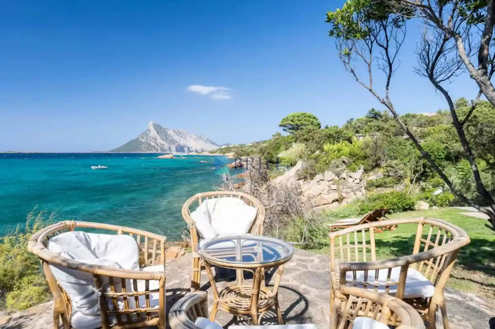 Villa in vendita a San Teodoro