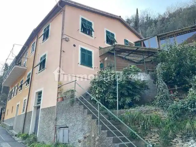 Appartamento in vendita a Avegno