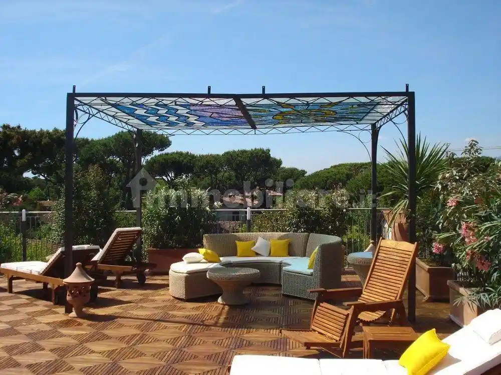 Palazzo - Edificio in vendita a Forte dei Marmi