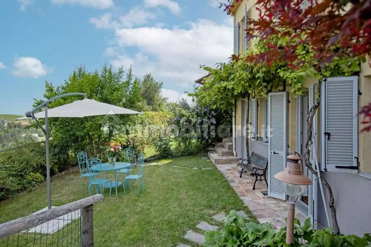 Terratetto unifamiliare via Roma, Centro, Castiglione Falletto - foto 4