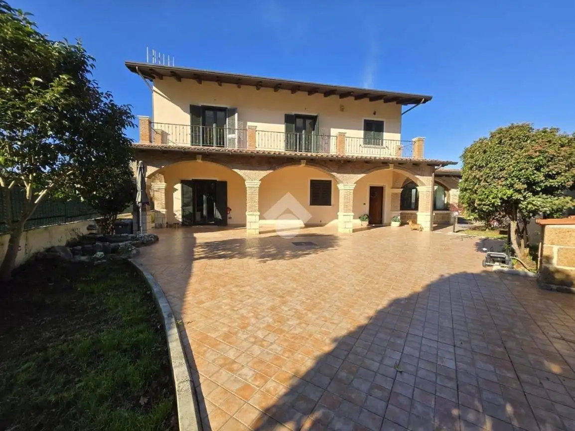 Villa in vendita a Sant'Agata de' Goti