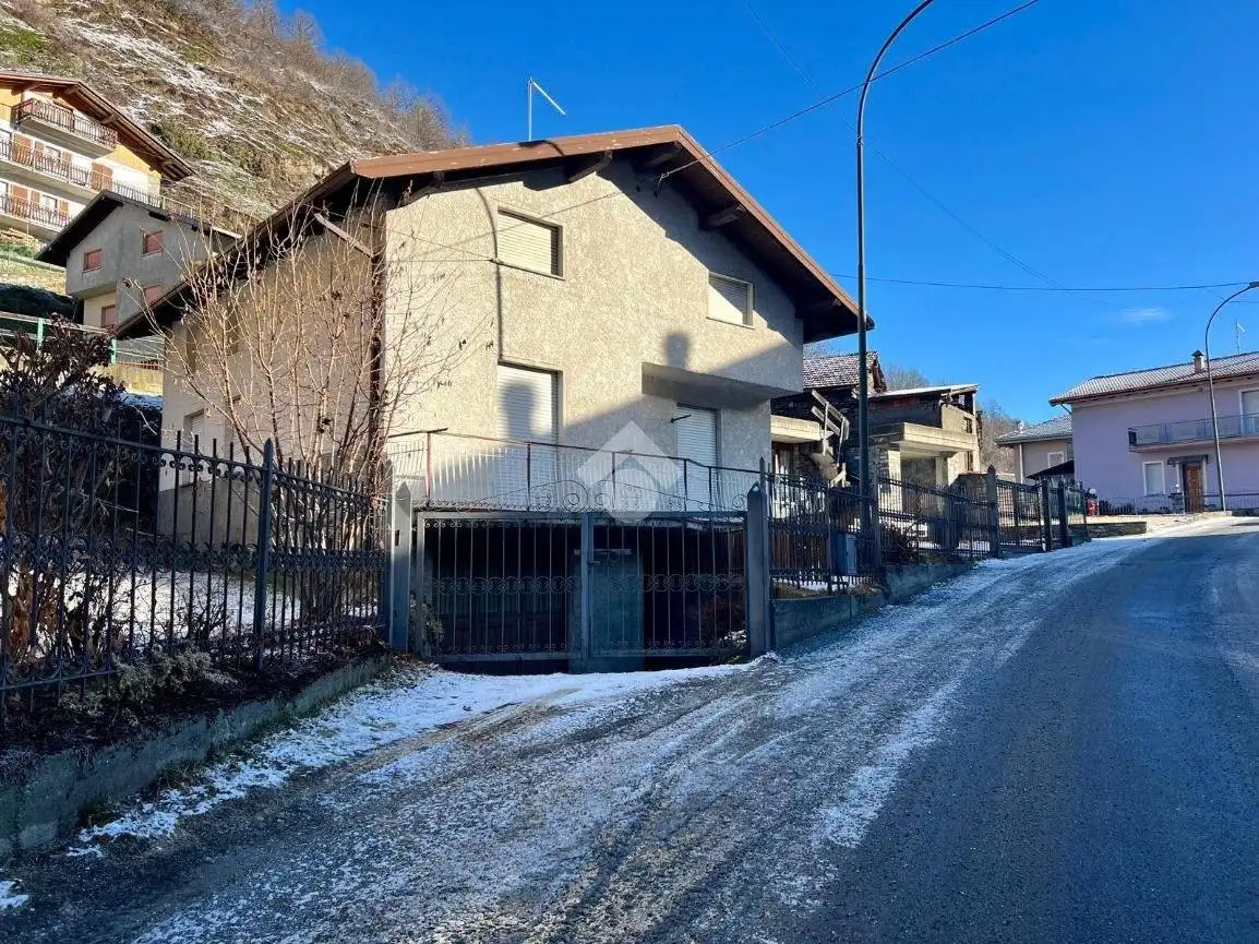 Villa in vendita a Corteno Golgi