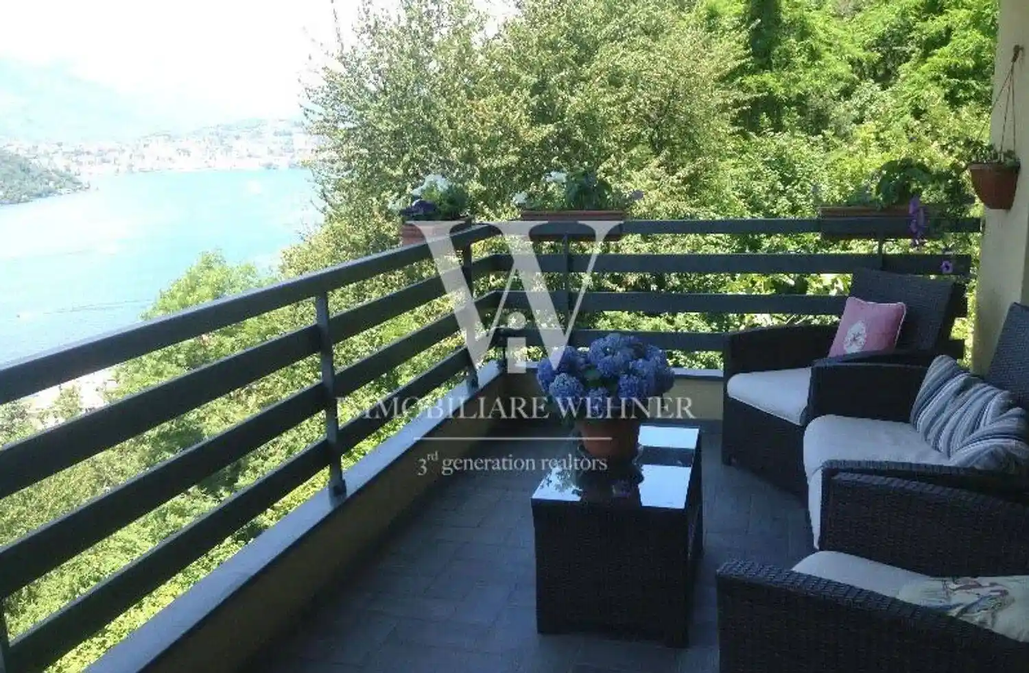 Appartamento in vendita a Campione d'Italia