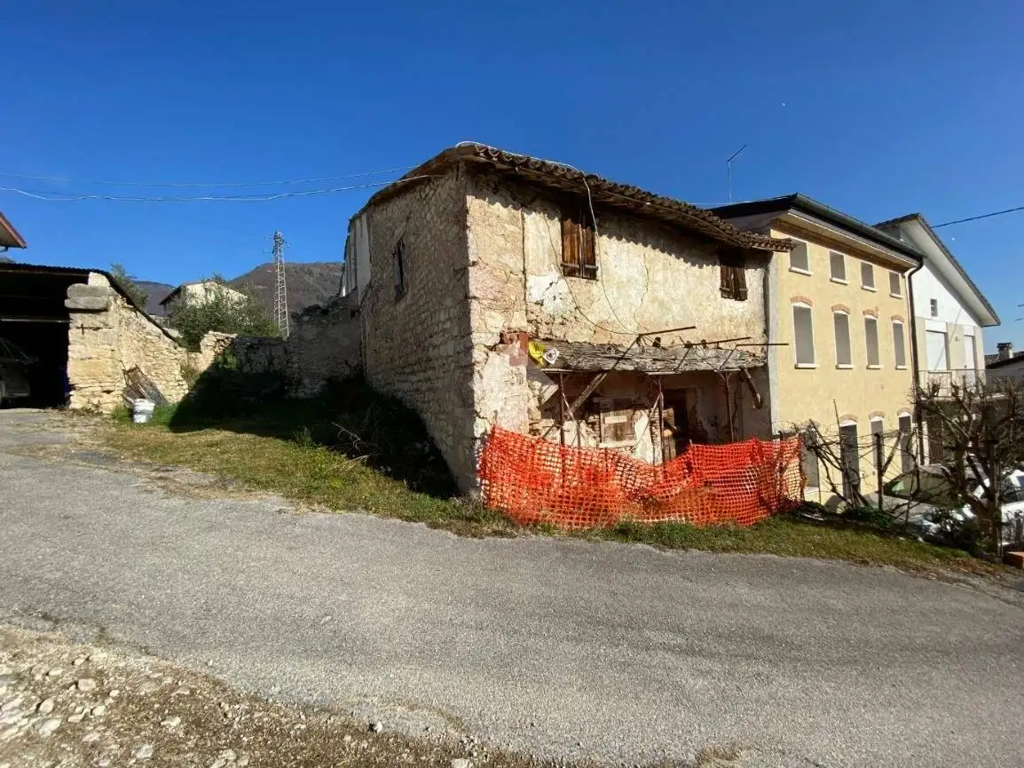 Rustico - Casale in vendita a Borso del Grappa
