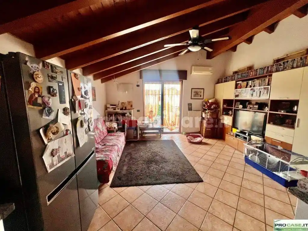 Appartamento in vendita a Pero