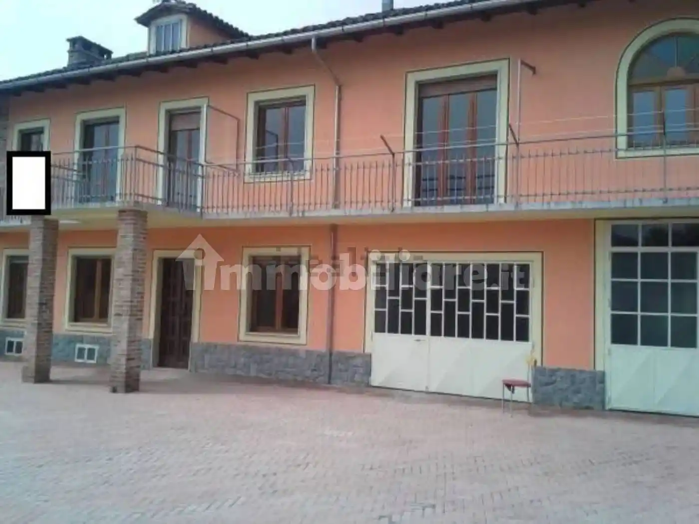 Villa in vendita a Portacomaro