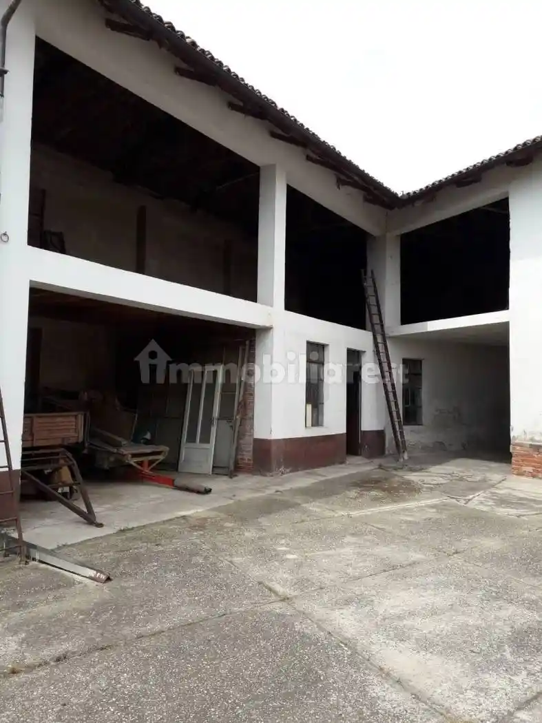 Cascina frazione Quarto Inferiore, 256, Castiglione, Asti - foto 4