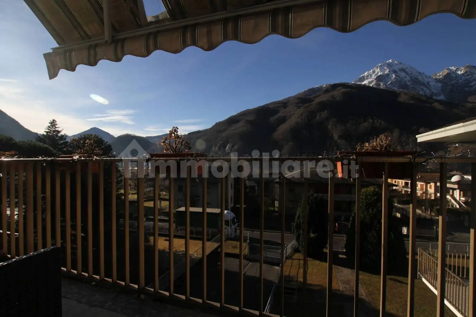 Appartamento in vendita a Introbio