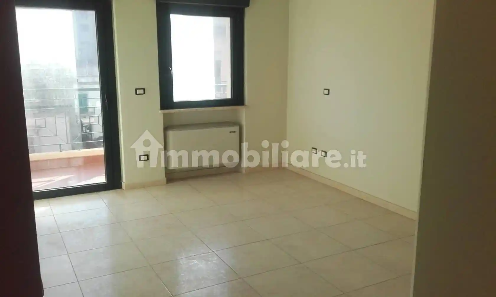 Quadrilocale via Torino 5, Centro, Villa San Giovanni - foto 2