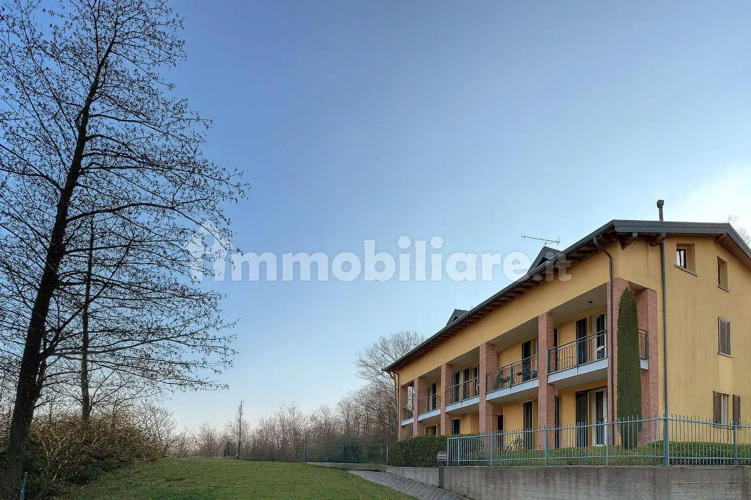 Appartamento in vendita a La Valletta Brianza