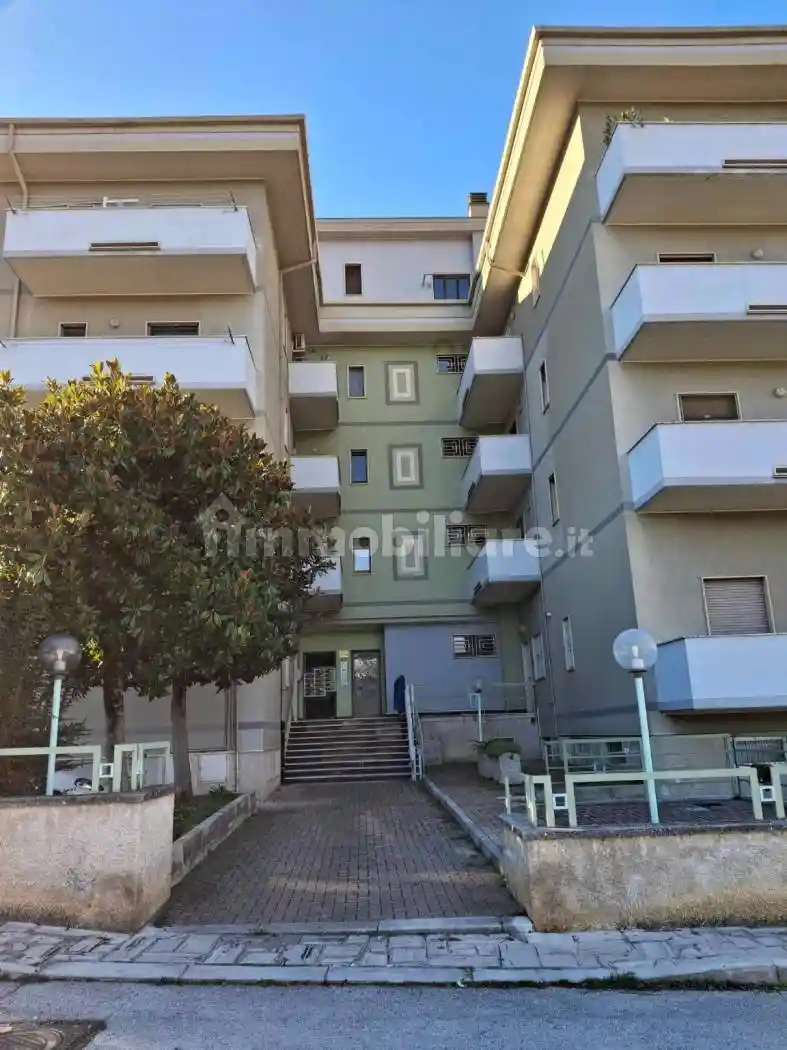 Quadrilocale via Montenero 40, Centro, Sulmona - foto 2