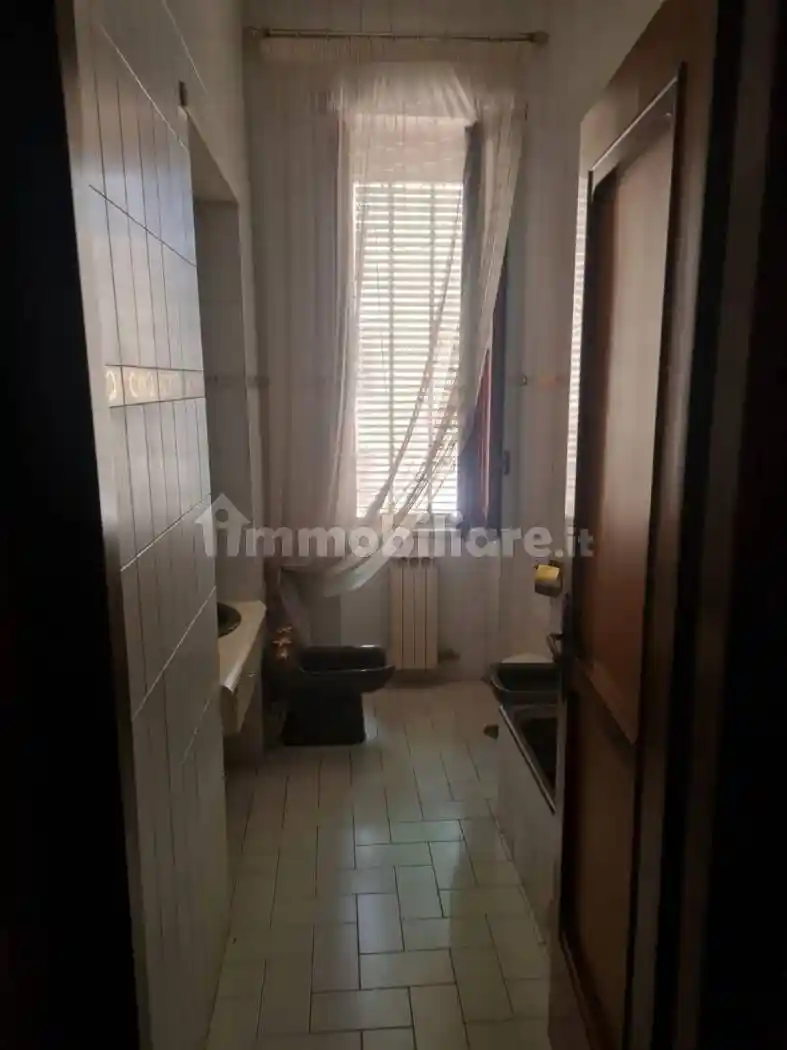 Quadrilocale via Roma 9, Emanuele II, C. Colombo, Morelli e Silvati, Avellino - foto 4