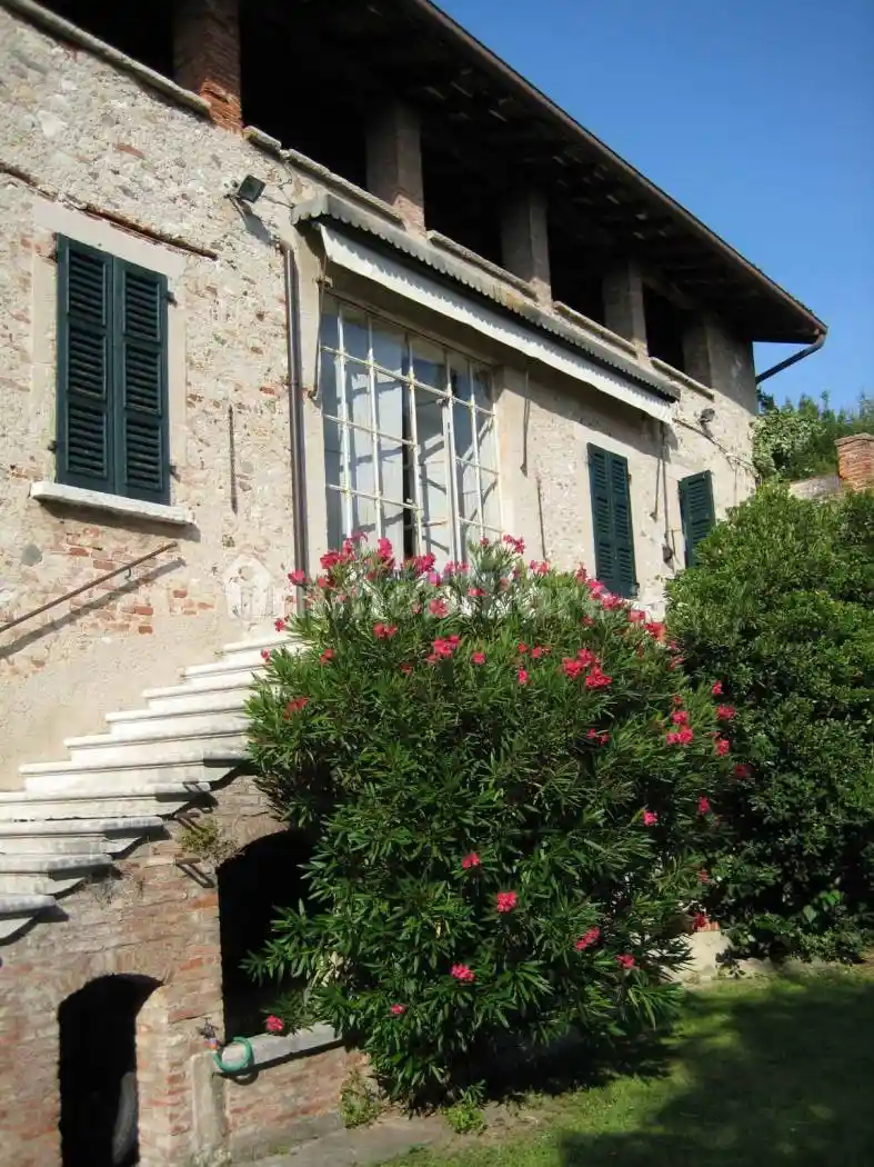 Rustico - Casale in vendita a San Felice del Benaco