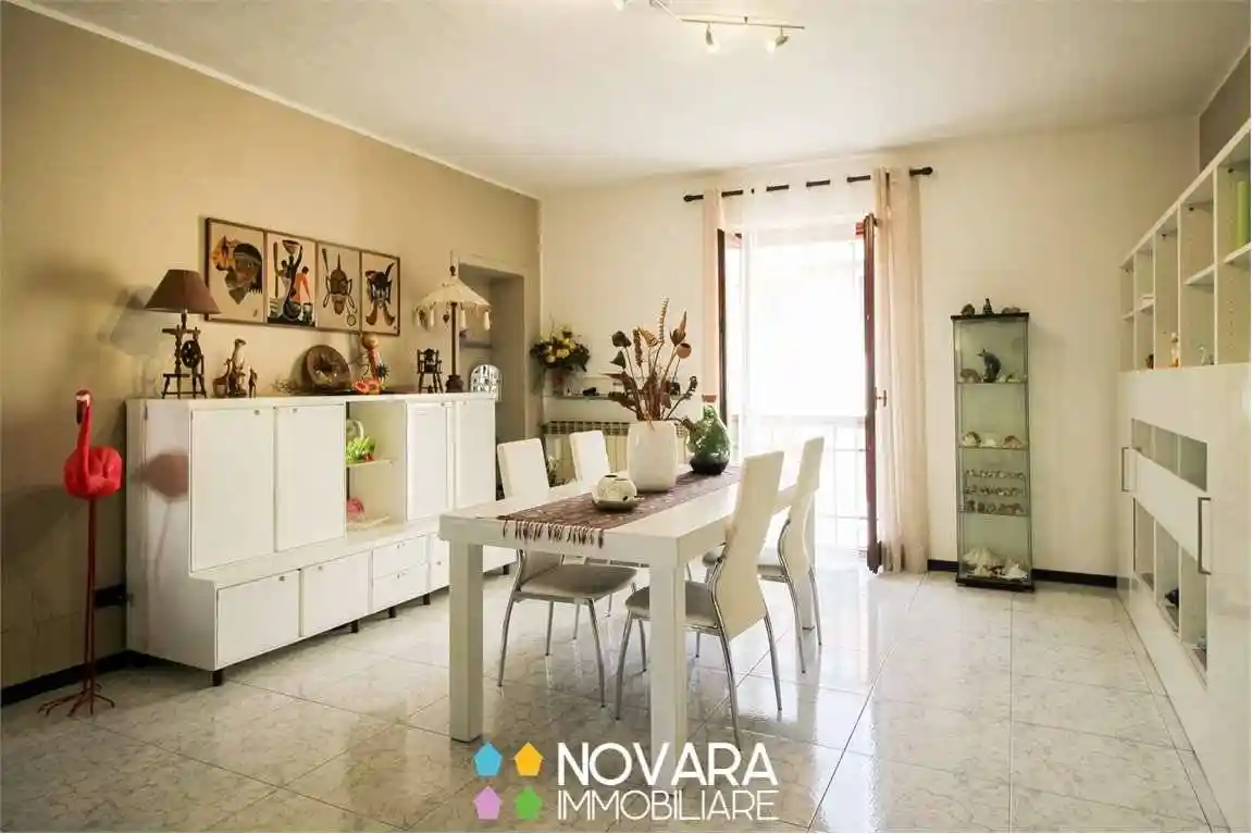 Appartamento in vendita a Novara