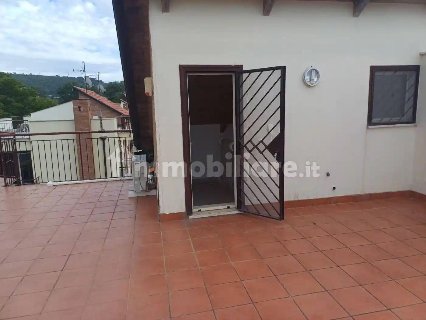 Villa bifamiliare via Giuseppe Pagano 2, Monterusciello, Pozzuoli - foto 2