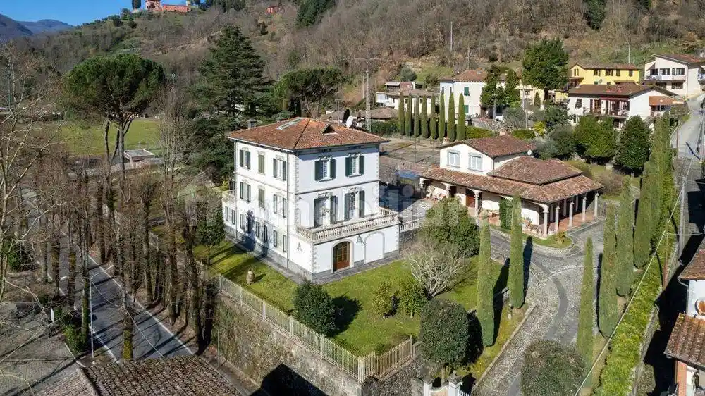 Villa in vendita a Lucca