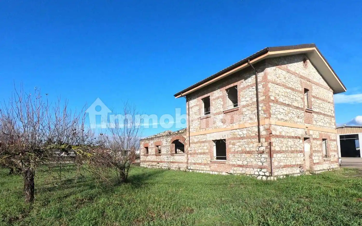 Villa in vendita a Latina