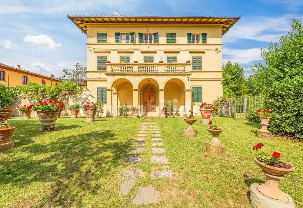 Villa in vendita a Arezzo