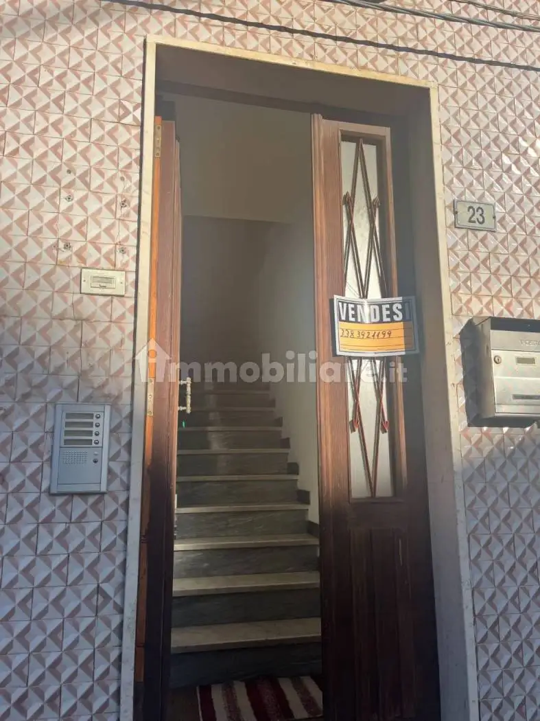 Palazzo - Edificio in vendita a Ghilarza