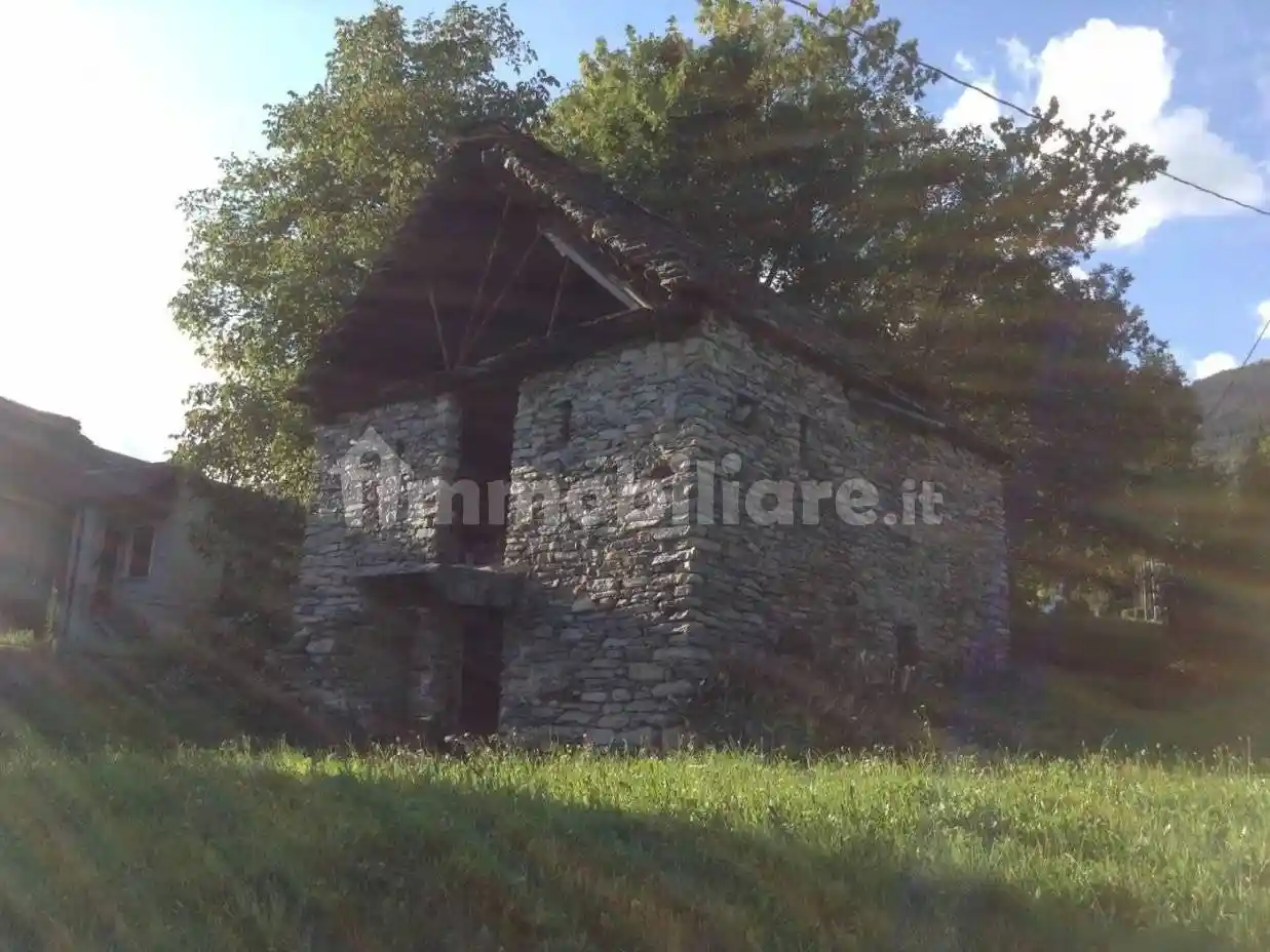 Rustico - Casale in vendita a Craveggia