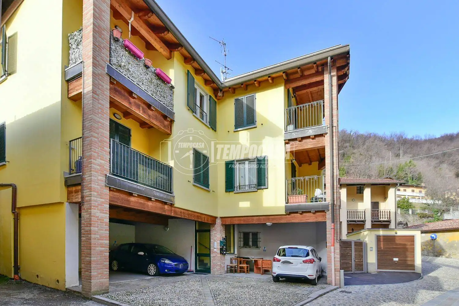 Appartamento in vendita a Proserpio