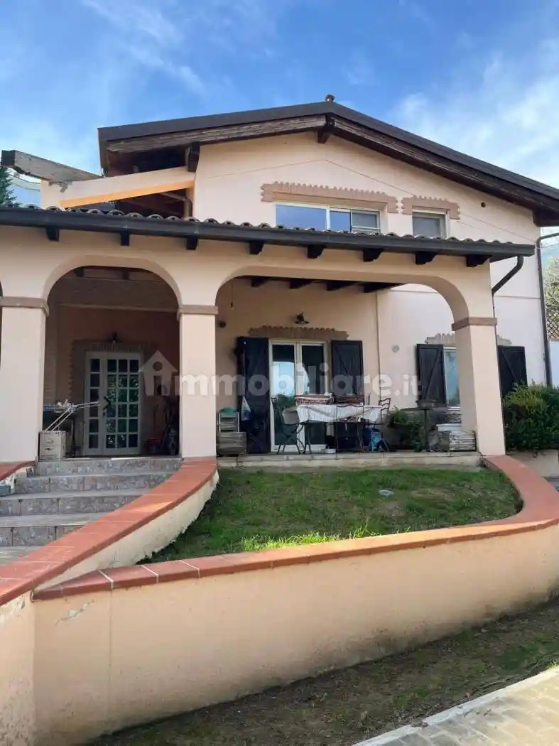 Villa unifamiliare via Daniele Manin 5, Montesilvano Colle, Montesilvano - foto 2